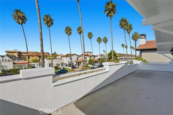 Redondo Beach, CA 90277,720 S Catalina AVE