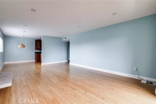 Huntington Beach, CA 92647,6600 Warner AVE 130