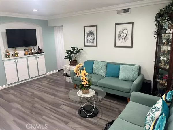 Ontario, CA 91762,320 W Walnut ST 51