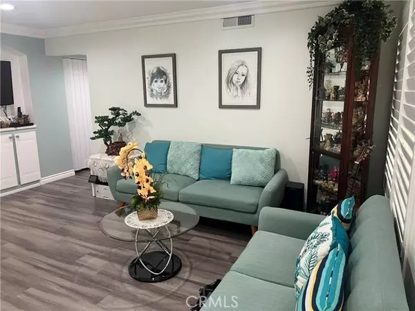 Ontario, CA 91762,320 W Walnut ST 51