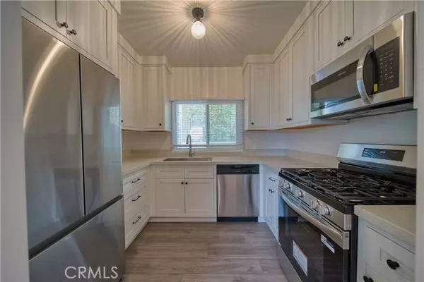 Manhattan Beach, CA 90266,926 Manhattan Beach Blvd A