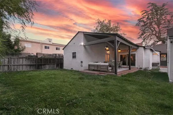 Valley Village, CA 91607,5229 Vantage