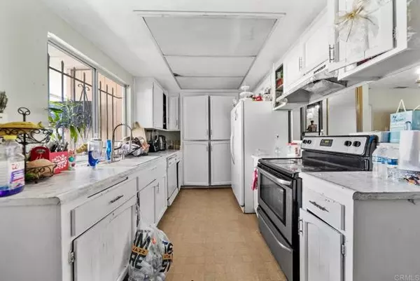 Escondido, CA 92026,915 N Fig ST E