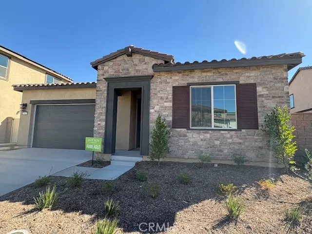 3817 Leafgreen RD, Corona, CA 92883