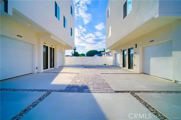 Los Angeles, CA 90011,632 E Adams BLD