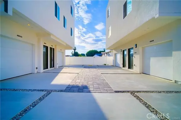 Los Angeles, CA 90011,632 E Adams BLD