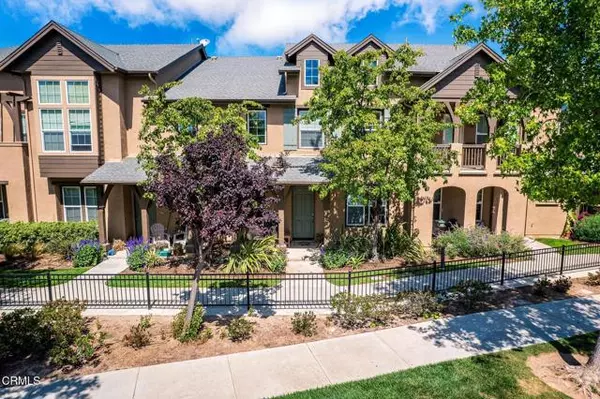 337 Feather River PL, Oxnard, CA 93036