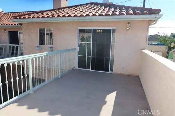 San Pedro, CA 90731,735 W 10th ST 4