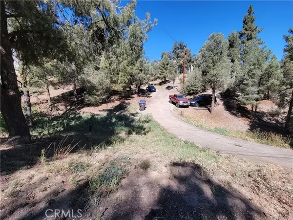 CA 93225,1317 Leisure LN