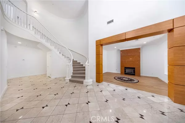 Arcadia, CA 91006,68 E Longden AVE