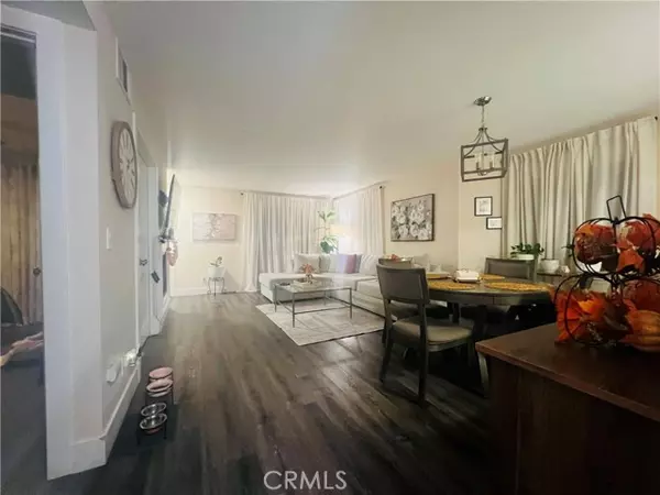 Canyon Country, CA 91351,26972 Flo 305