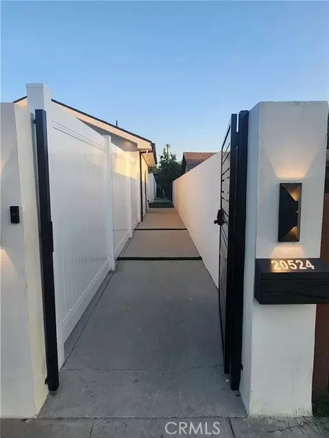 Winnetka, CA 91306,20524 Sherman WAY