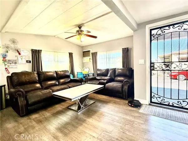 Torrance, CA 90502,22335 S Vermont 10