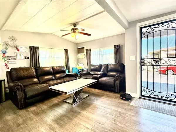 Torrance, CA 90502,22335 S Vermont 10