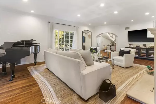 Altadena, CA 91001,2494 Glen Canyon RD