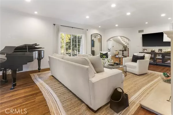 Altadena, CA 91001,2494 Glen Canyon RD