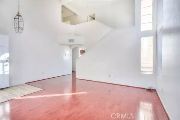 Moreno Valley, CA 92557,22355 Climbing Rose