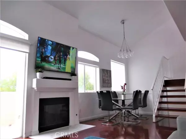 Canyon Country, CA 91387,27004 Karns CT 21009