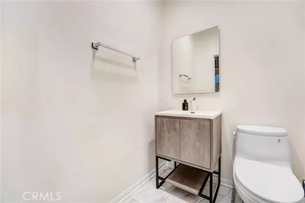 Chatsworth, CA 91311,10025 Topanga Canyon 109