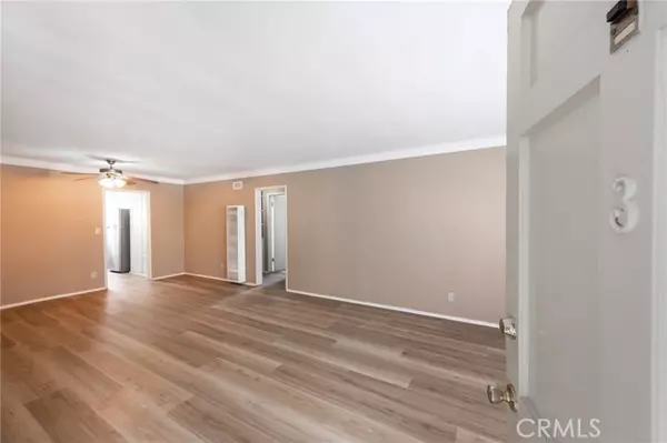 Valley Village, CA 91607,5319 Whitsett 3