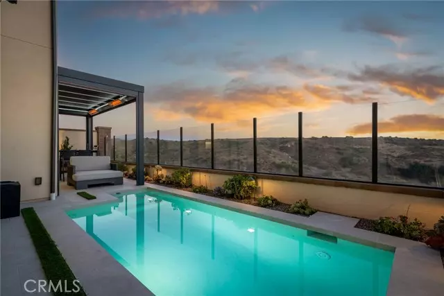 208 Canterbury, Irvine, CA 92618