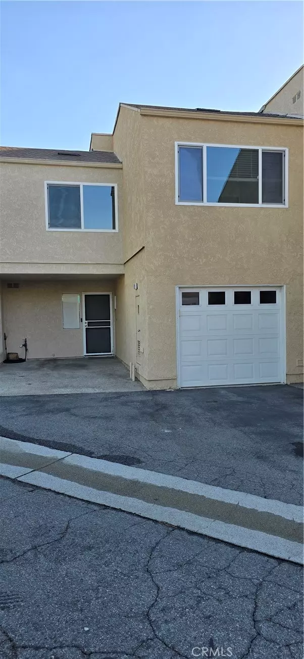 Irvine, CA 92604,5224 Walnut Ave 8