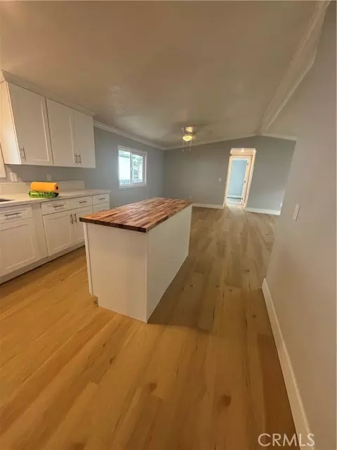 Hemet, CA 92543,1097 N State ST 10