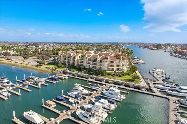 16291 Countess 211, Huntington Beach, CA 92649