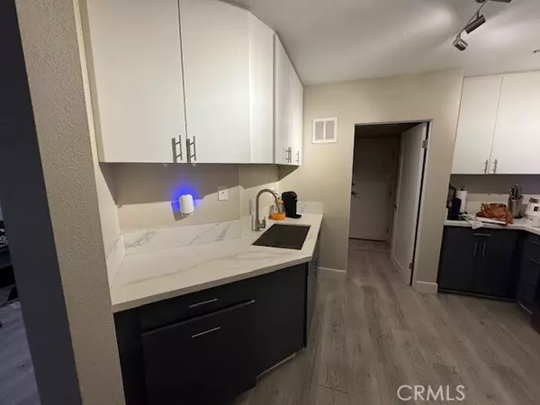 Huntington Beach, CA 92648,626 LK