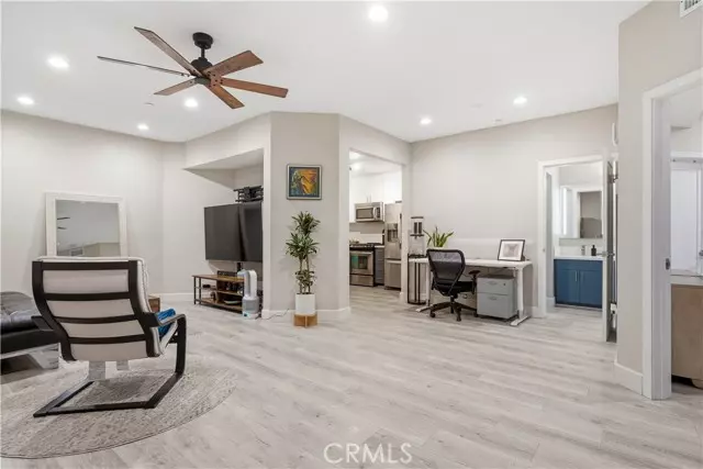 626 Lake 38, Huntington Beach, CA 92648