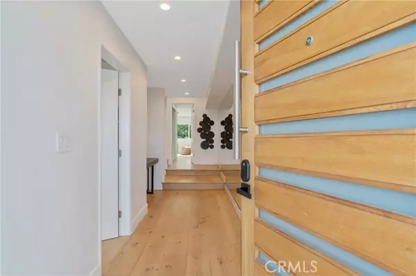 Marina Del Rey, CA 90292,30 Reef ST 3