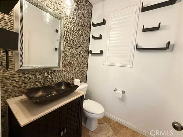 Valencia, CA 91355,23229 Beachcomber Ln