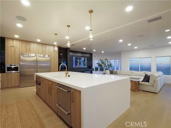 Rancho Palos Verdes, CA 90275,32551 Seacliff DR