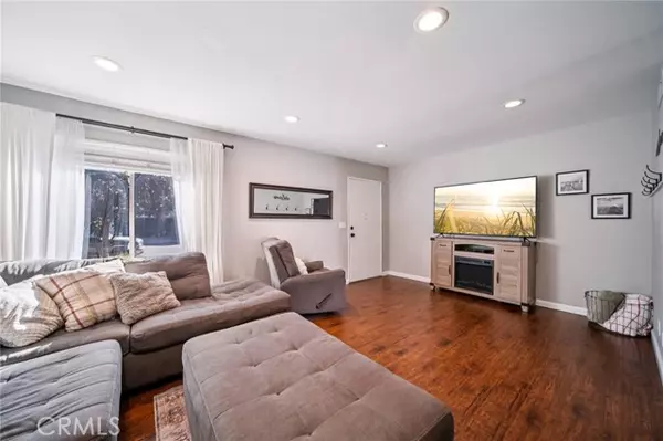 Orange, CA 92869,18972 E Appletree