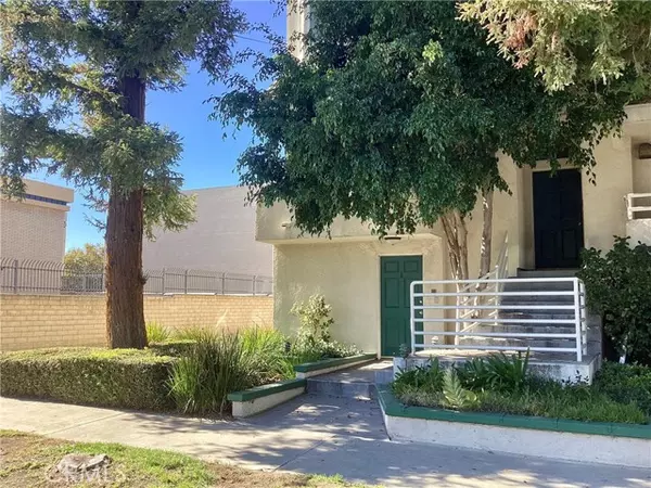 Encino, CA 91316,5145 Yarmouth AVE 1