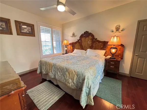 Chino, CA 91710,6863 Persimmon B