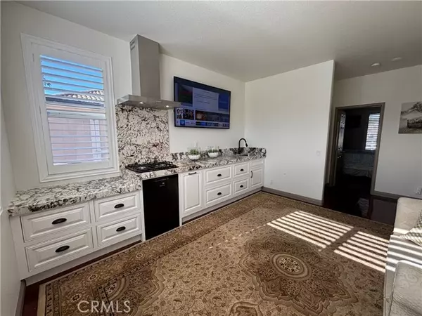 Chino, CA 91710,6863 Persimmon B