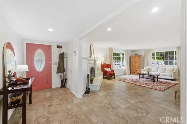 Anaheim, CA 92801,1201 W North