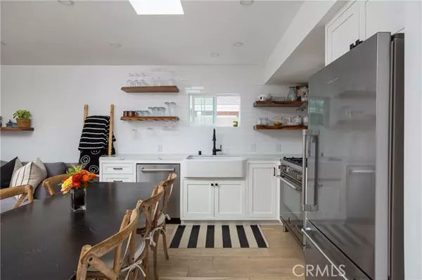 Costa Mesa, CA 92627,394 E 20th