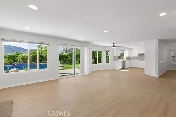 Agoura Hills, CA 91301,29950 Rolling RDG