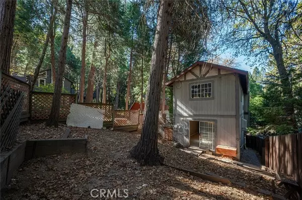 Crestline, CA 92325,461 Log LN