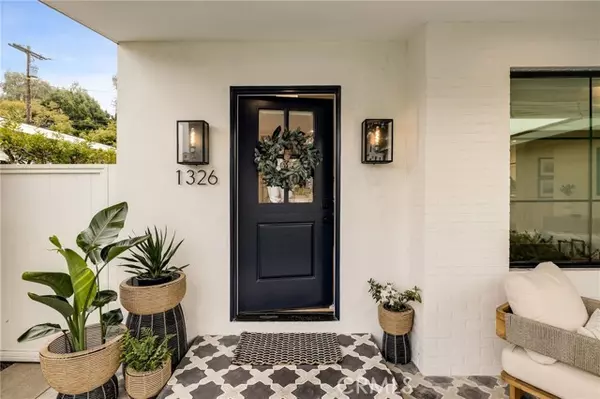 Manhattan Beach, CA 90266,1326 Voorhees Ave.