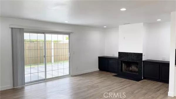 Woodland Hills, CA 91367,6221 Glide AVE