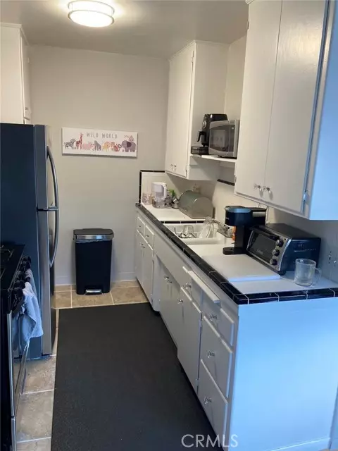 Long Beach, CA 90802,930 E 1st ST 22