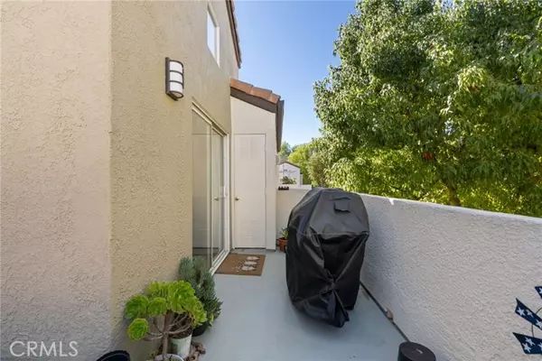 Newhall, CA 91321,24496 Valle Del Oro 204