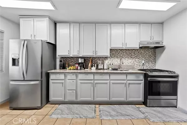 3325 Santa Fe 120, Long Beach, CA 90810