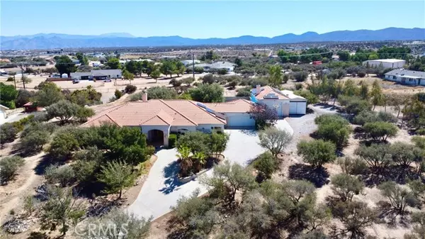 10234 Clover DR, Oak Hills, CA 92344