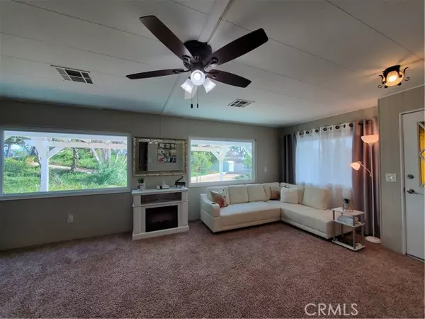 Hemet, CA 92545,5001 W Florida 7