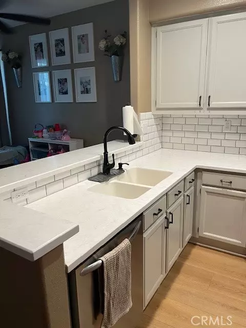 Valencia, CA 91354,27109 Teton Trail 90