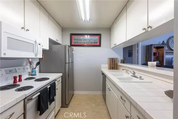 Long Beach, CA 90803,6000 Bixby Village Drive 15